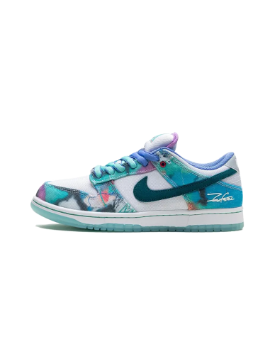 SB Dunk Low Futura Laboratories Bleached Aqua est présent 