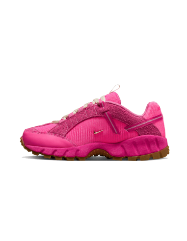 Air Humara LX Jacquemus Pink s'inspire de l'anatomie humaine